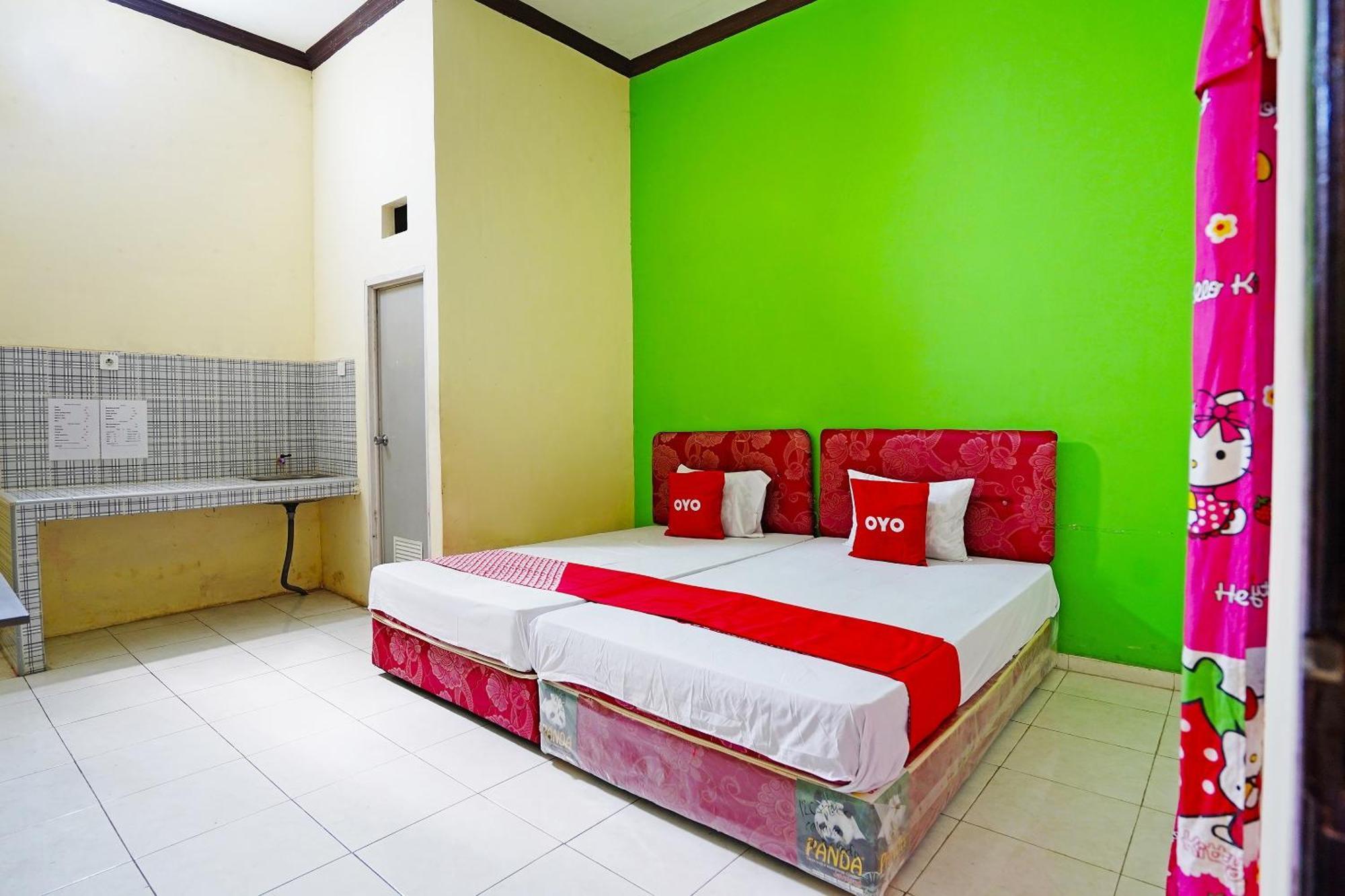 Oyo 91583 D'Cost Green Syariah Surabaya Exterior photo
