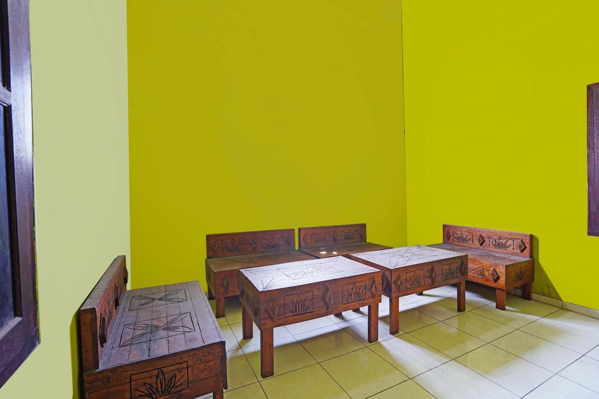 Oyo 91583 D'Cost Green Syariah Surabaya Exterior photo