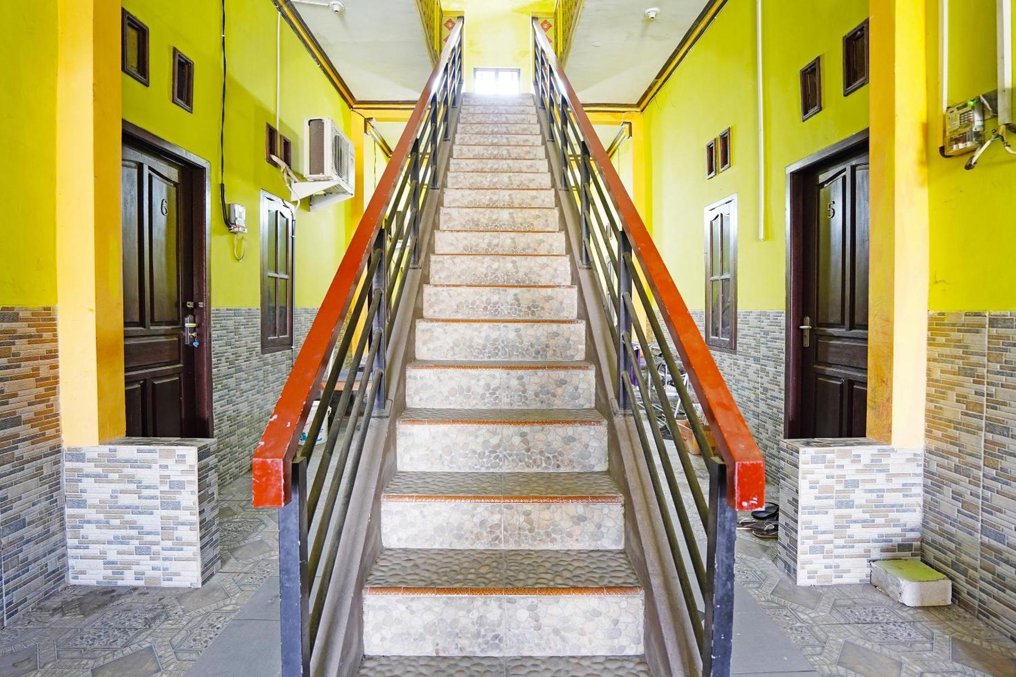 Oyo 91583 D'Cost Green Syariah Brebek Exterior photo